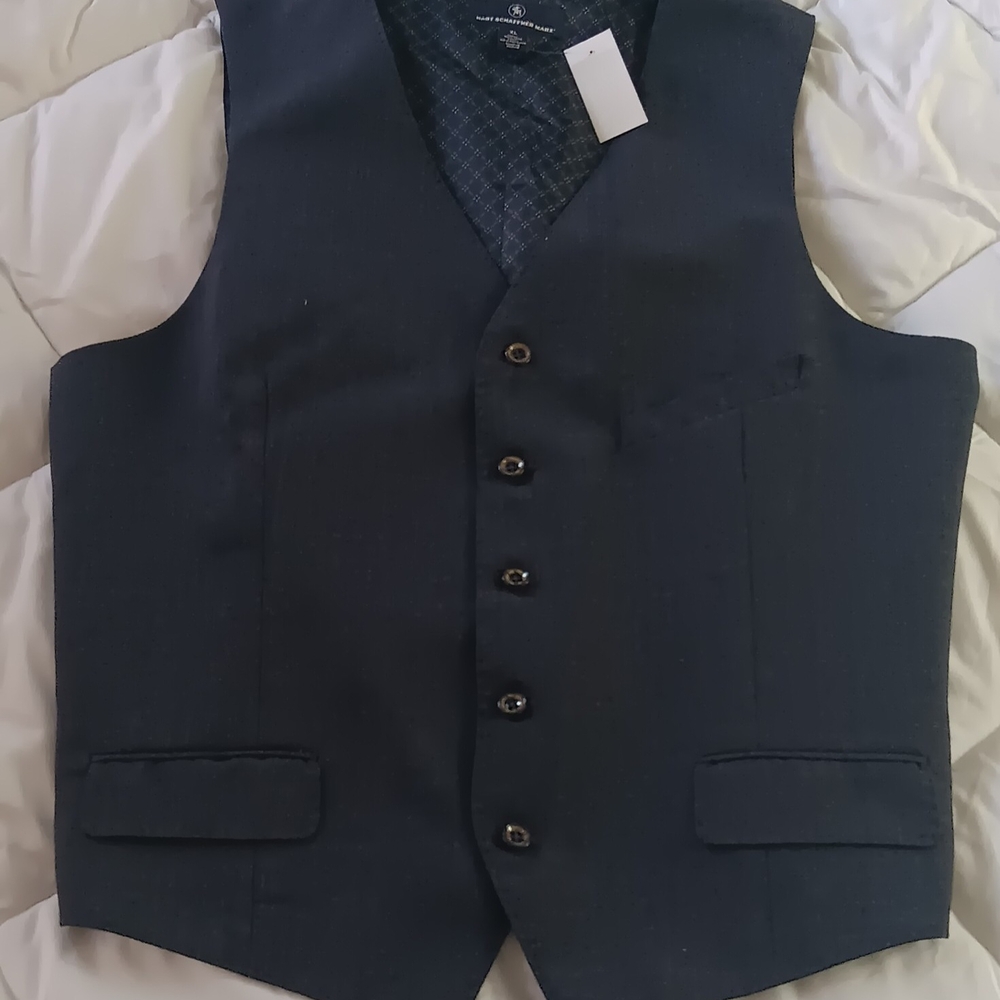 Men's Black Button-Up Vest